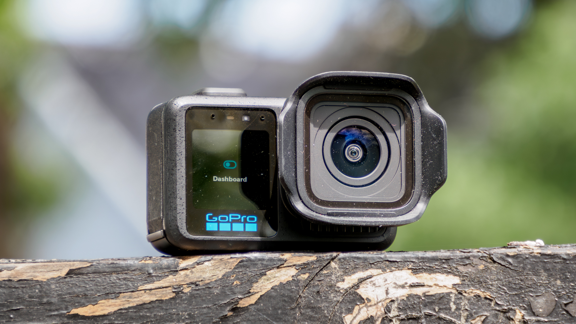 GoPro Mission 1 Pro vs iPhone 17 Pro.