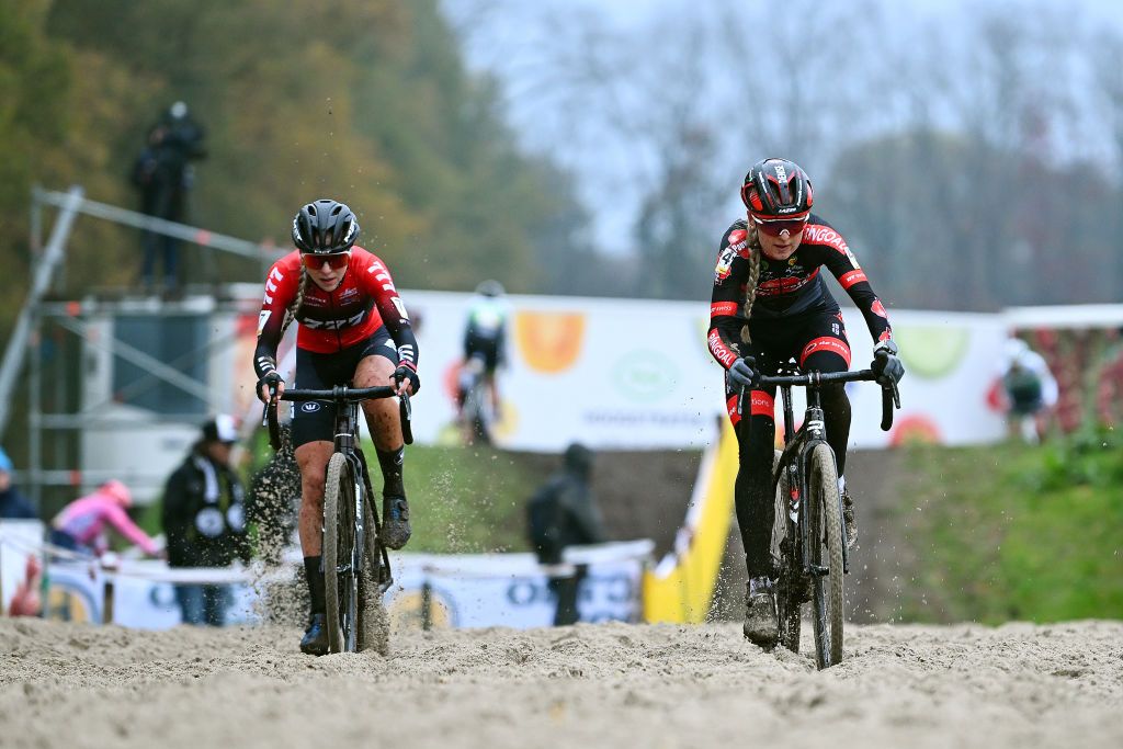 RIJKEVORSEL BELGIUM NOVEMBER 19 LR Inge Van Der Heijden of The Netherlands and Team 777 and Denise Betsema of The Netherlands and Team Pauwel Sauzen Bingoal compete during the 36th Superprestige Merksplas 2022 Womens Elite Superprestige2023 CXWorldCup CycloCross on November 19 2022 in Rijkevorsel Belgium Photo by Luc ClaessenGetty Images
