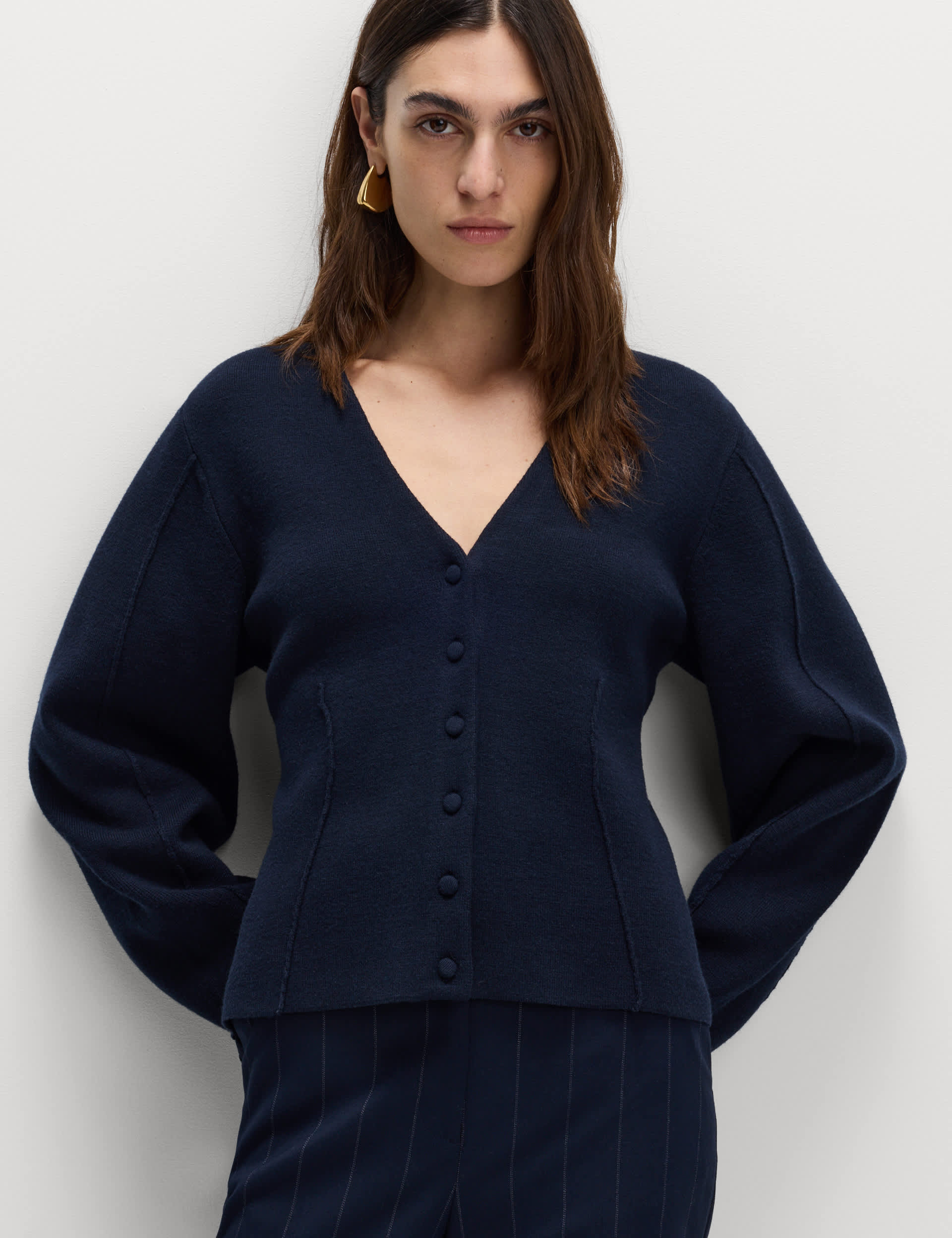 V-Neck Waisted Slim Fit Cardigan