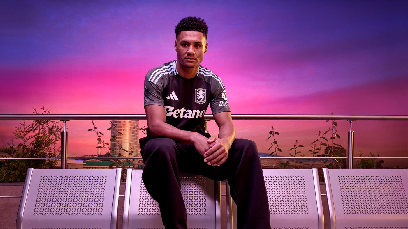 Adidas Aston Villa away kit 2025/26