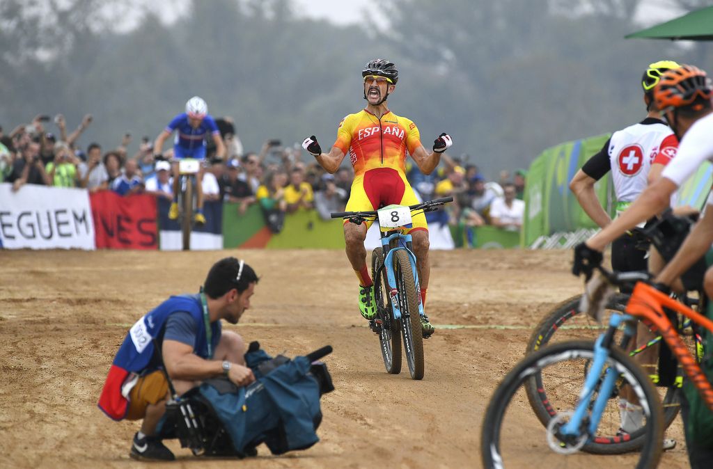 Carlos Coloma Nicolas (Spain) celebrates his bronze medal ride