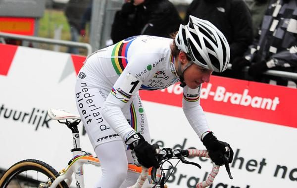 World Champion Marianne Vos is quite fast on pavement.