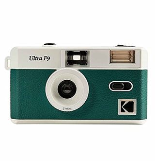 Cámara de película Kodak Ultra F9 de 35 mm: estilo retro, sin enfoque, reutilizable, flash incorporado, fácil de usar (verde noche oscuro)