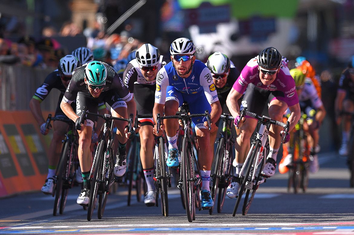 The final sprint of the Giro's fifth stage