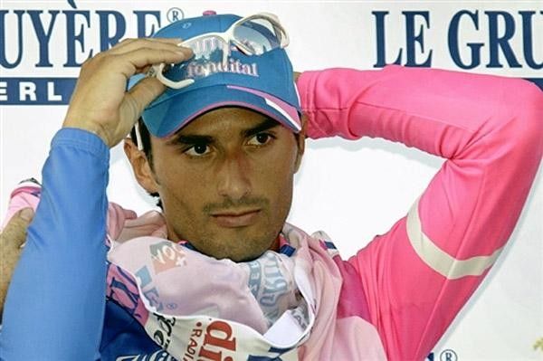 Daniele Bennati (Lampre) gets the points jersey