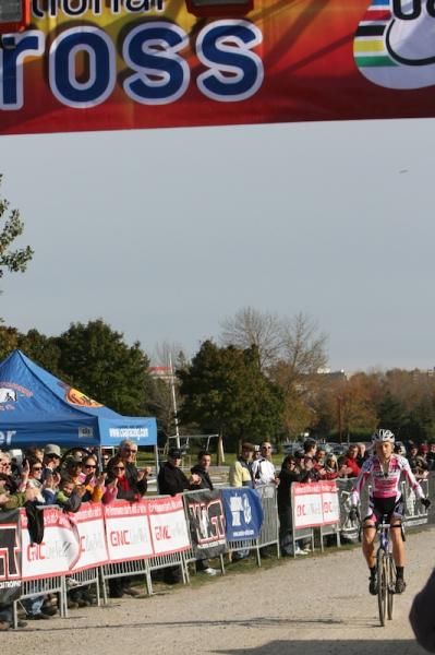 Natasha Elliott (Garneau Club Chaussures) comes to the line for another well earned victory