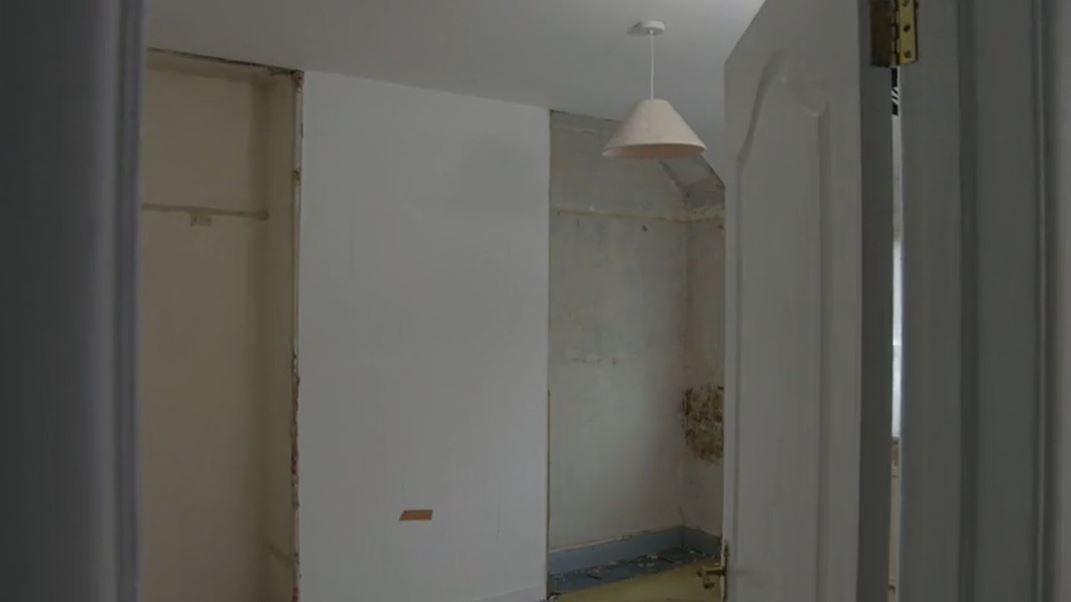 The bedroom before the renovation