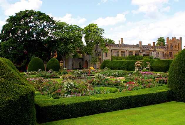 sudeley castle gardens feature