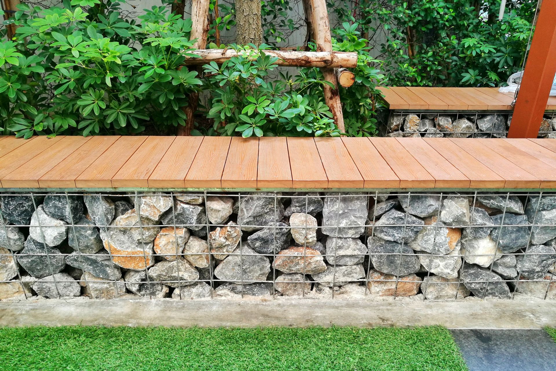 Gabion wall used in a garden