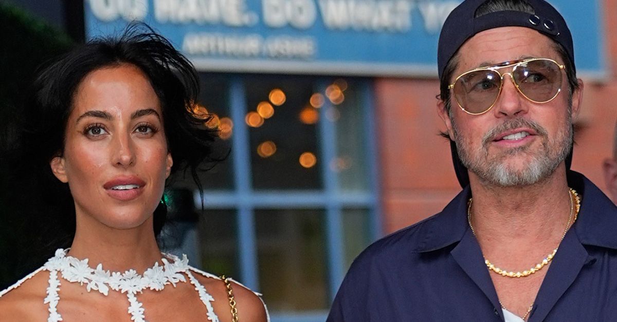 This “Dated” Denim Trend Is Officially Back This “Dated” Denim Trend Is Officially Back