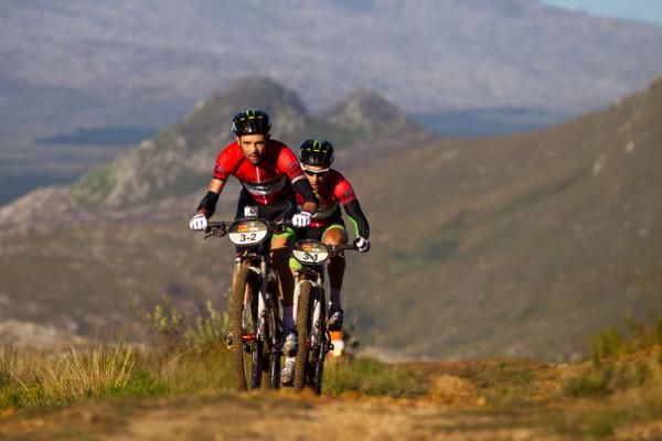 Stage winners David George and Kevin Evans break early up Groenland Berg