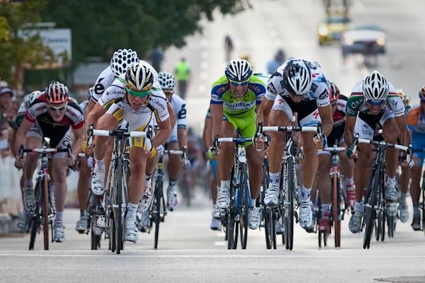Mark Cavendish (Columbia-HTC) has the line in site.