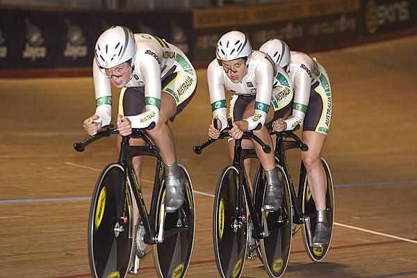 Australian trio Sarah Kent, Josephine Tomic and Ashlee Ankudinoff in action during the bronze medal ride-off against Ukraine in the women's teams pursuit.