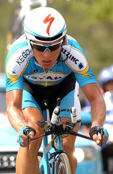 Alexandre Vinokourov (Astana) couldn't shake Valverde.