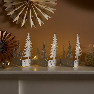 Dunelm Light Up White Metal Folding Snow Scene