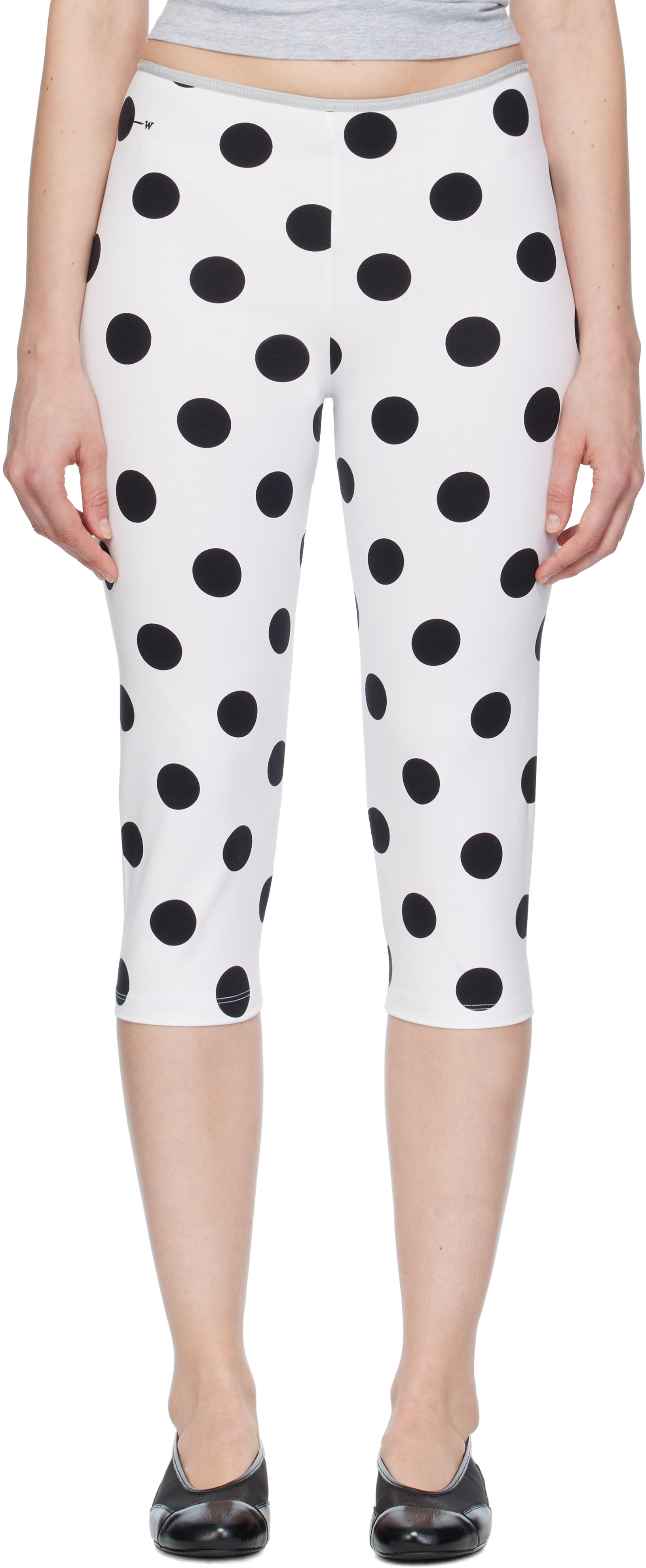 White 
Black Aneu Leggings