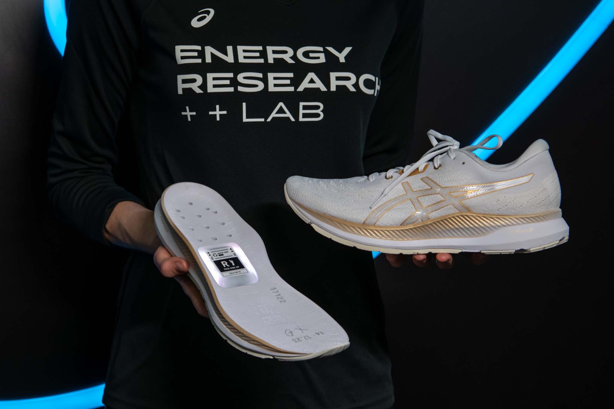 ASICS' new running shoe has an AI coach built inside: 6 things you should know