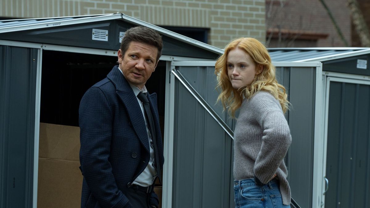 Jeremy Renner and Emma Laird in Mayor of Kingstown