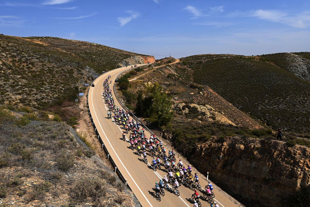 ZARAGOZA SPAIN SEPTEMBER 07 A general view of the peloton passing through a landscape during the 78th Tour of Spain 2023 Stage 12 a 1506km from lvega to Zaragoza UCIWT on September 07 2023 in Zaragoza Spain Photo by Tim de WaeleGetty Images