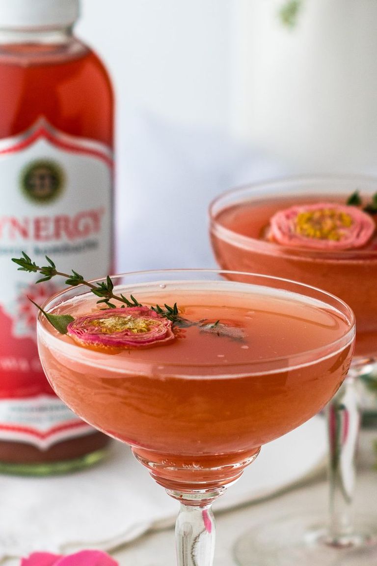 21 New Year's Eve Cocktail Recipes | Best NYE Cocktails | Marie Claire