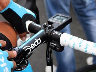Juan Antonio Flecha (Sky) likely made good use of the top-mounted satellite shifter as he made his way over the cobbles.