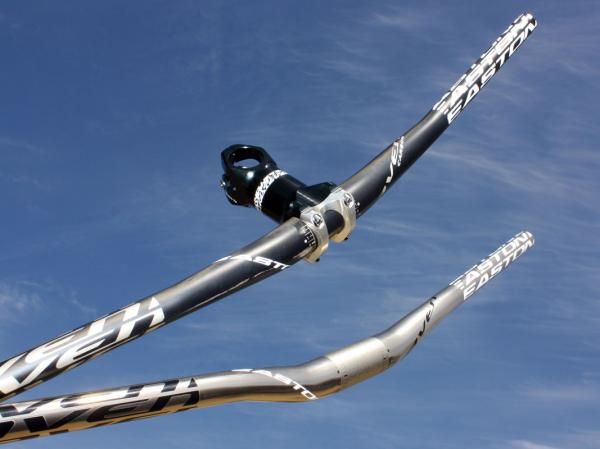 Easton will offer its Haven handlebar in both alloy and carbon versions.