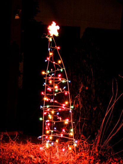 DIY Lit Up Tomato Cage Christmas Tree