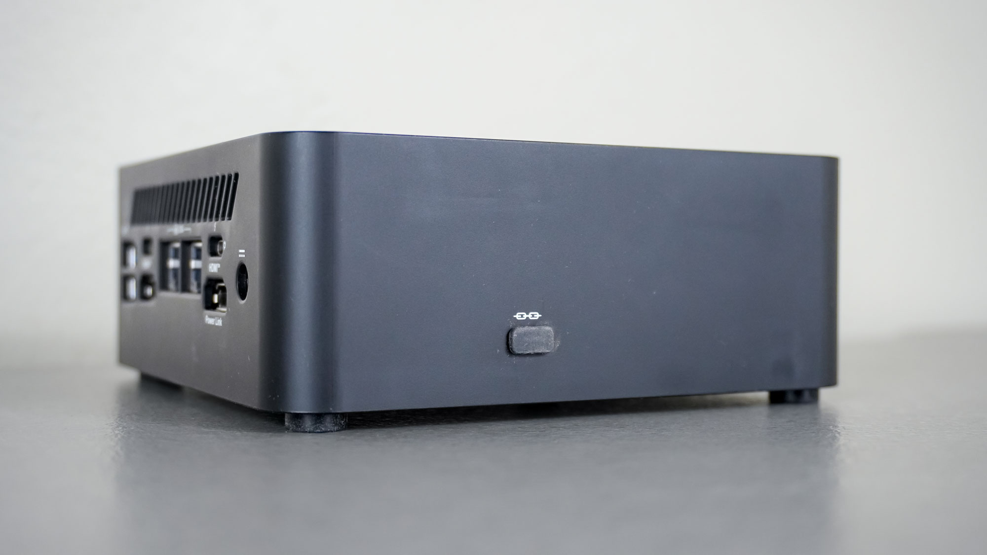 The external power button port on the side of the MSI Cubi NUC 1M mini PC