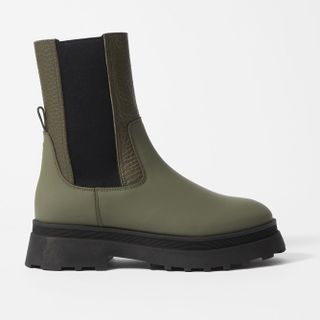 & Other Stories Chelsea Boots