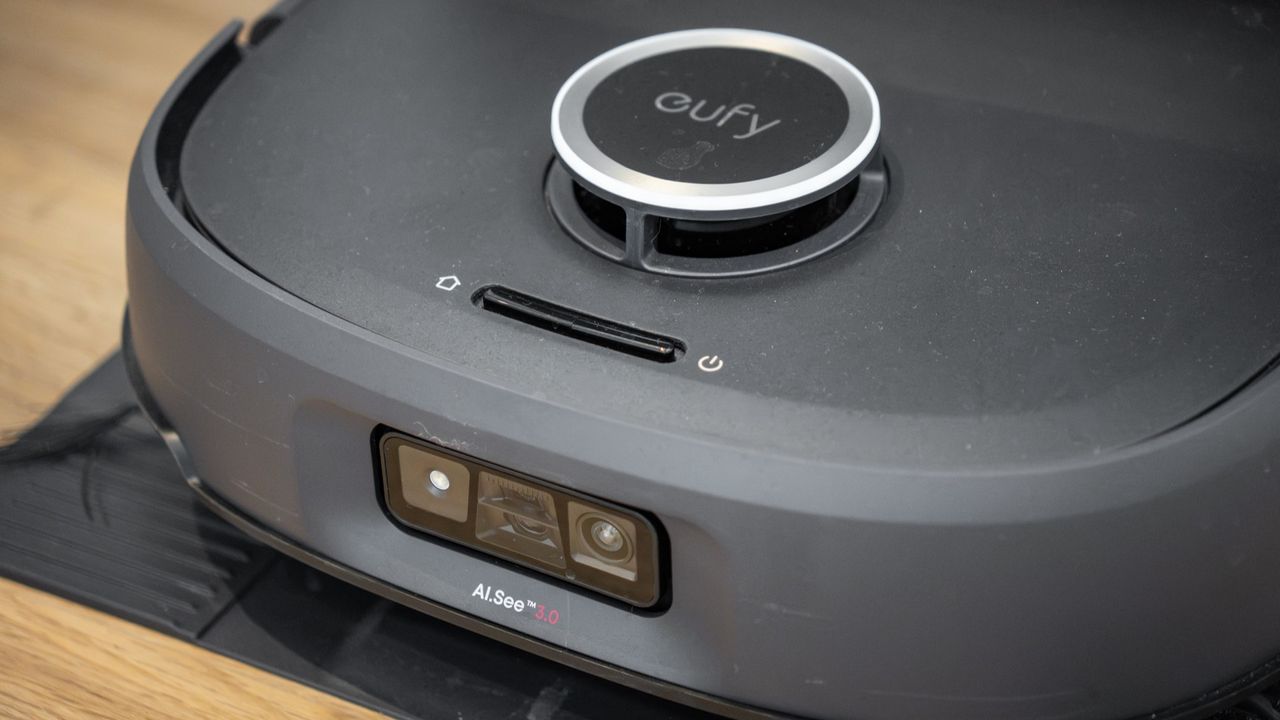 Eufy Omni E35 robot vacuum
