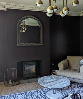 Living room painted in dark brown, Farrow & Ball Cola