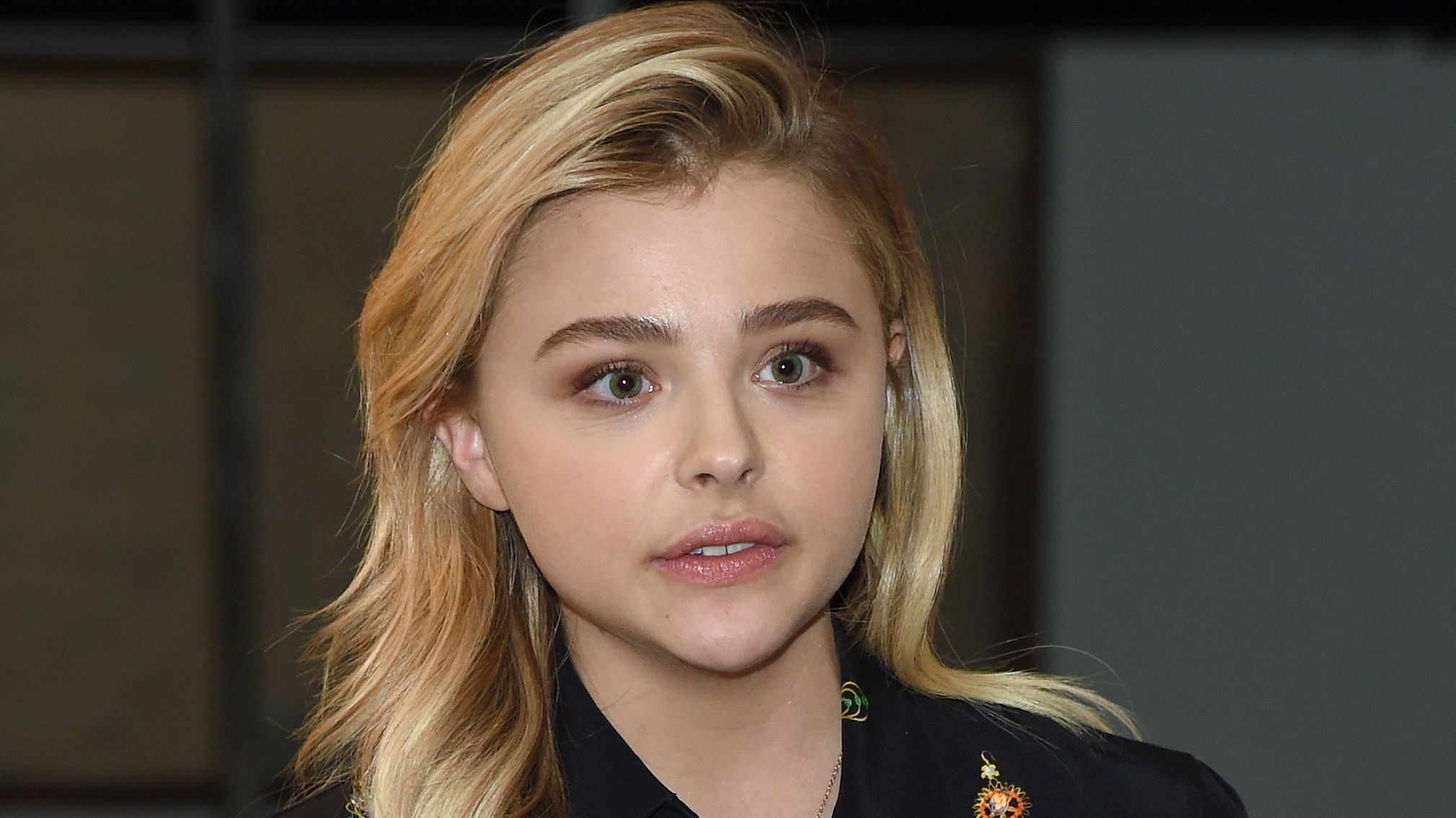 Berlin: Chloe Grace Moretz's 'Red Shoes and the Seven Dwarfs' Sells