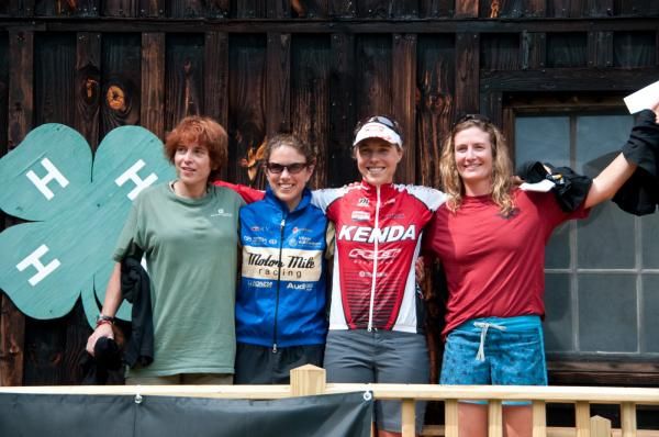 Fool's Gold 100 Open Women's Podium: Laureen Coffelt (Velosoul The Natural Way) - 4th, Brenda Simril (Motor Mile) - 3rd, Amanda Carey (Kenda / Felt) - 1st, Sue Haywood - 2nd