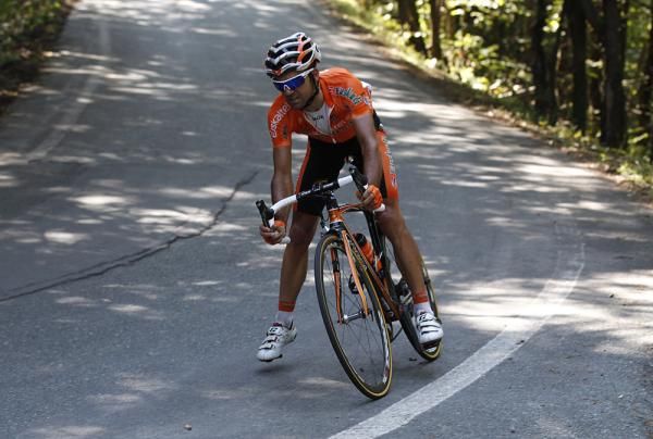 Ruben Perez (Euskaltel-Euskadi) works hard to stay on the road.