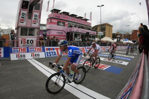 Daniel Schorn (Team NetApp) crosses the line after stage 9