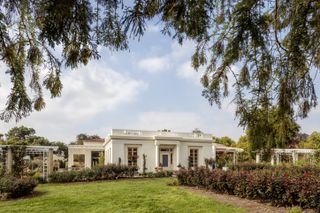 Tea room in the rose garden