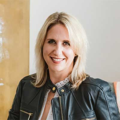headshot of interior designer Lexie Saine