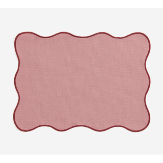 Scallop-edged placemats