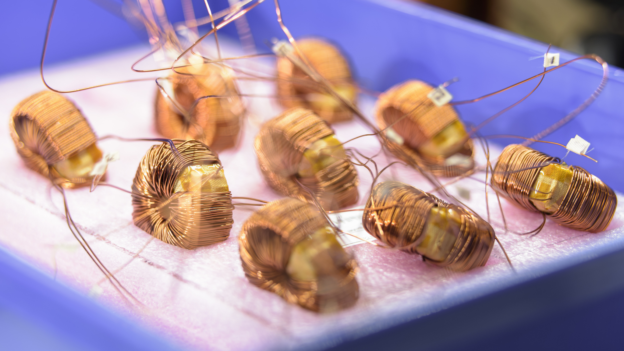 Coil inductors