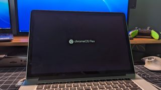ChromeOS Flex boot screen on MacBook Pro
