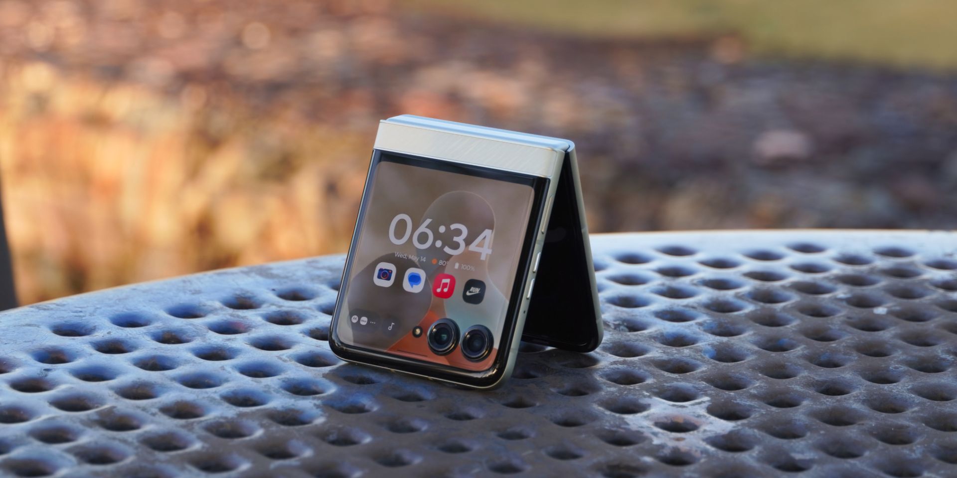 Motorola Razr 2025 review: Balling on a budget | Android Central