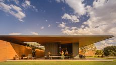 Casa Muxarabi, a brazilian house by mf+arquitetos
