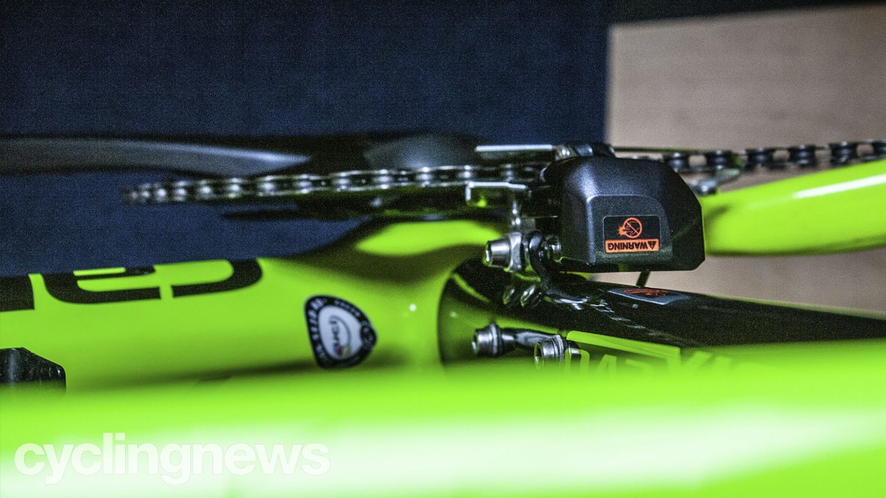 Electronic shifting for Zwift