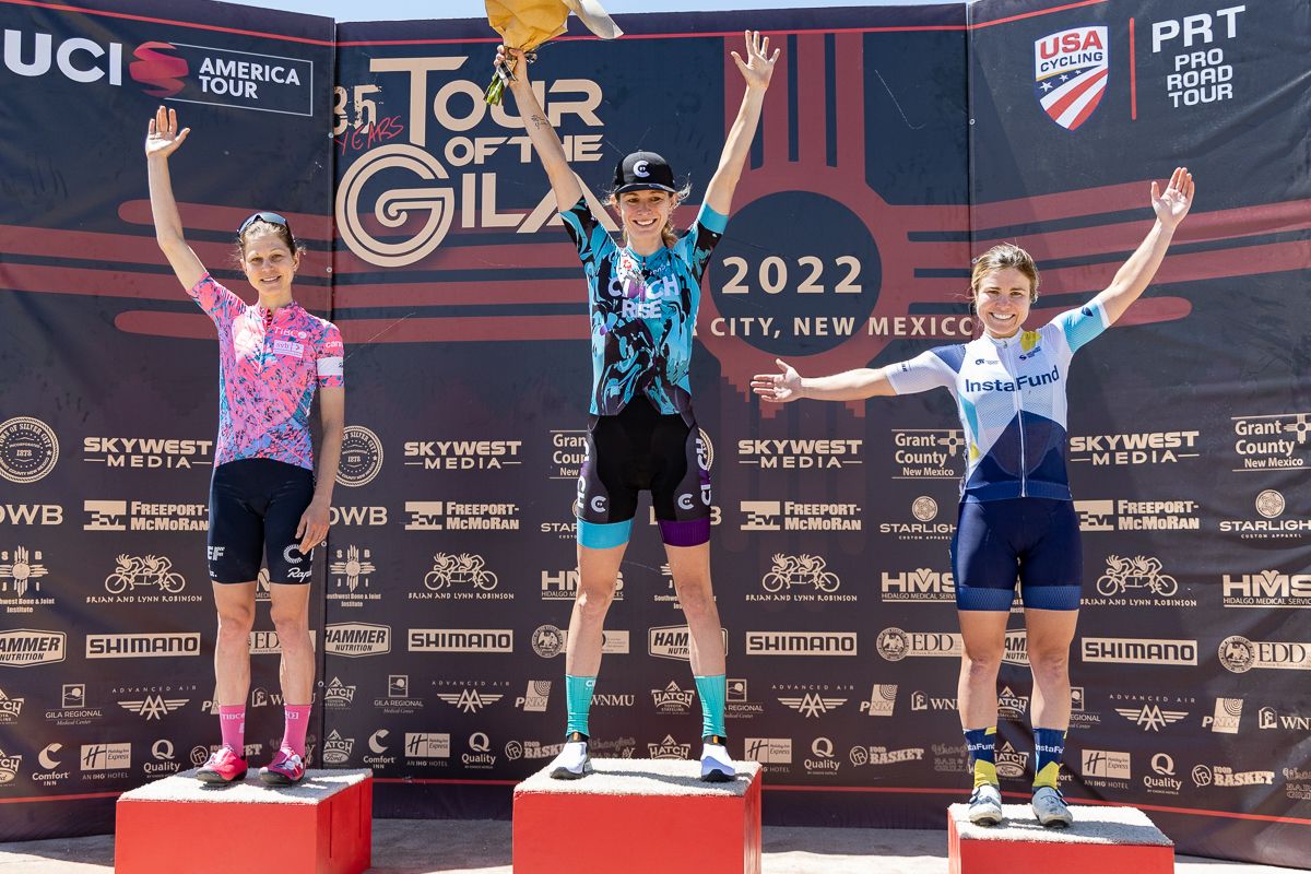 Stage podium, Lauren De Crescenzo's (Cinch Rise) 1st, Krista Doebel-Hickok (EF Education Tibco SVB) 2nd, Maddy Ward (Instafund LaPrima) 3rd.
