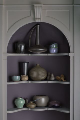 Purple color used in a small wall niche
