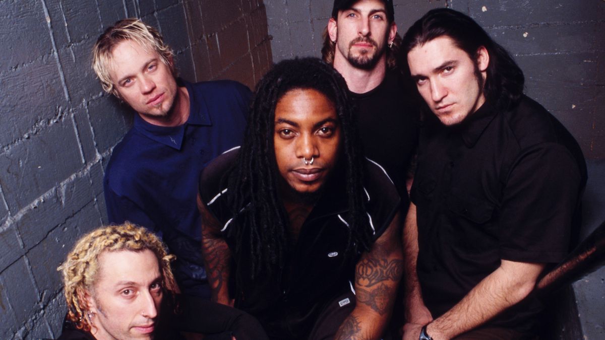 Sevendust in 2002