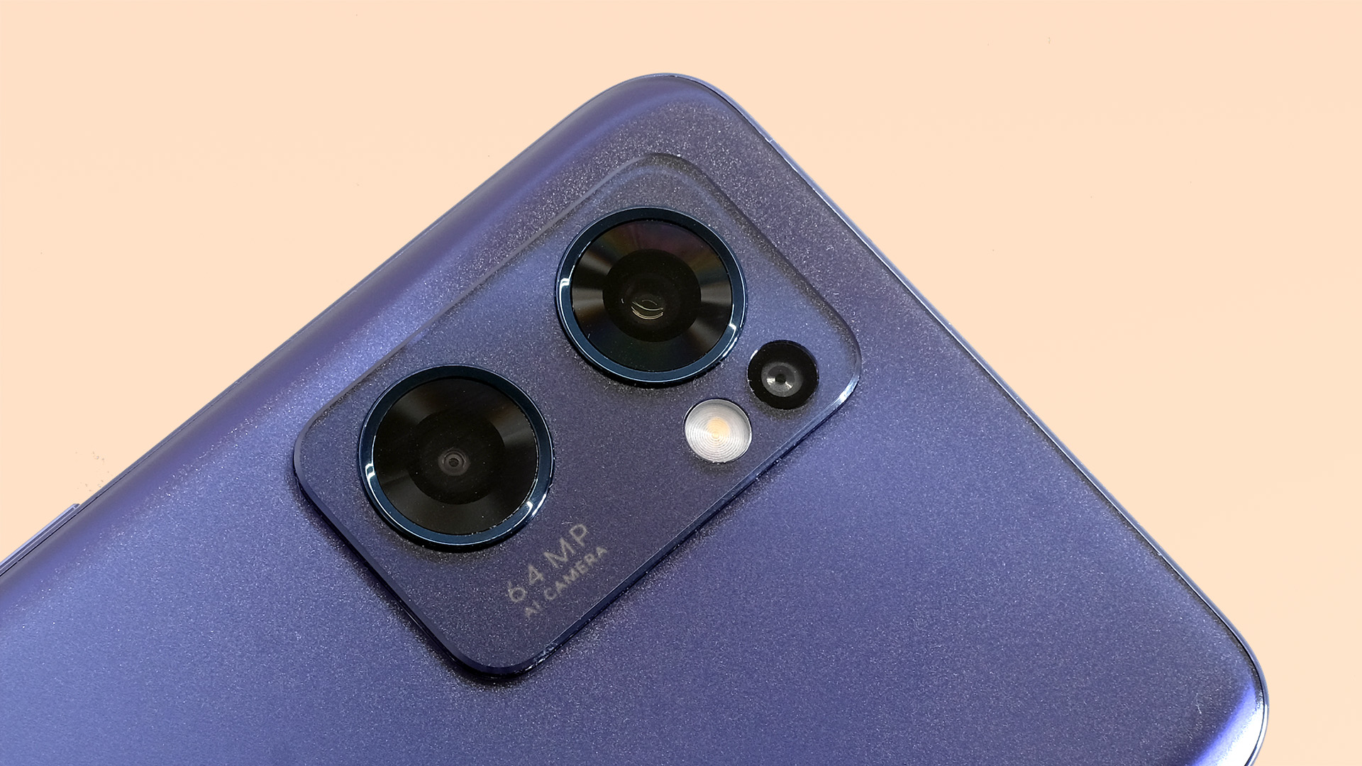 The close-up of the camera lens on an Oppo Find X5 Lite