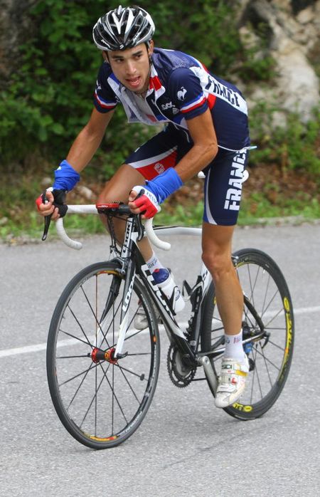 Nicolas Edet solos to the win