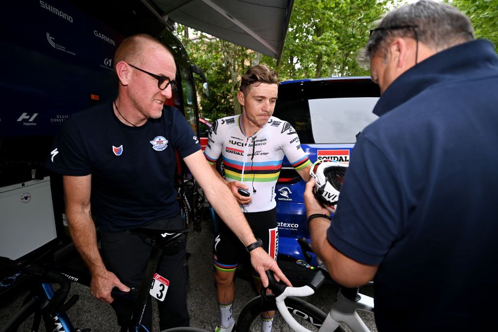 Remco Evenepoel before leaving the GIro d&#039;Italia