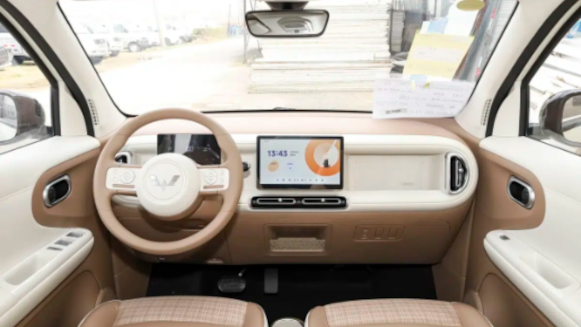 Wuling Hongguang Mini EV interior